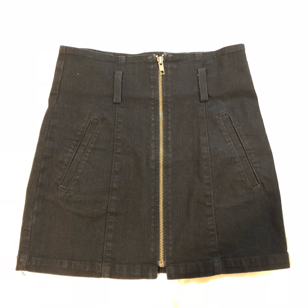 Zip up jean skirt